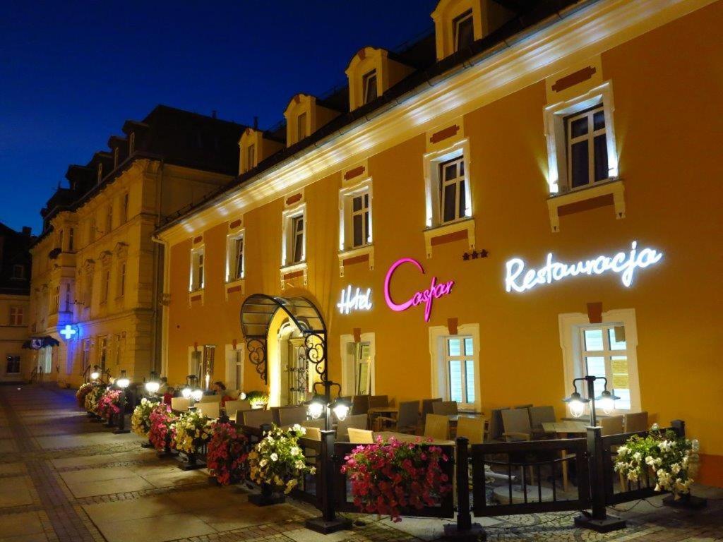 Hotel Restauracja Caspar Jelenia Góra Екстериор снимка