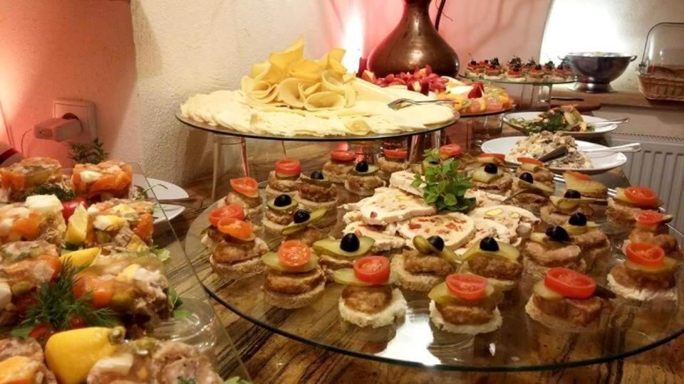 Hotel Restauracja Caspar Jelenia Góra Екстериор снимка