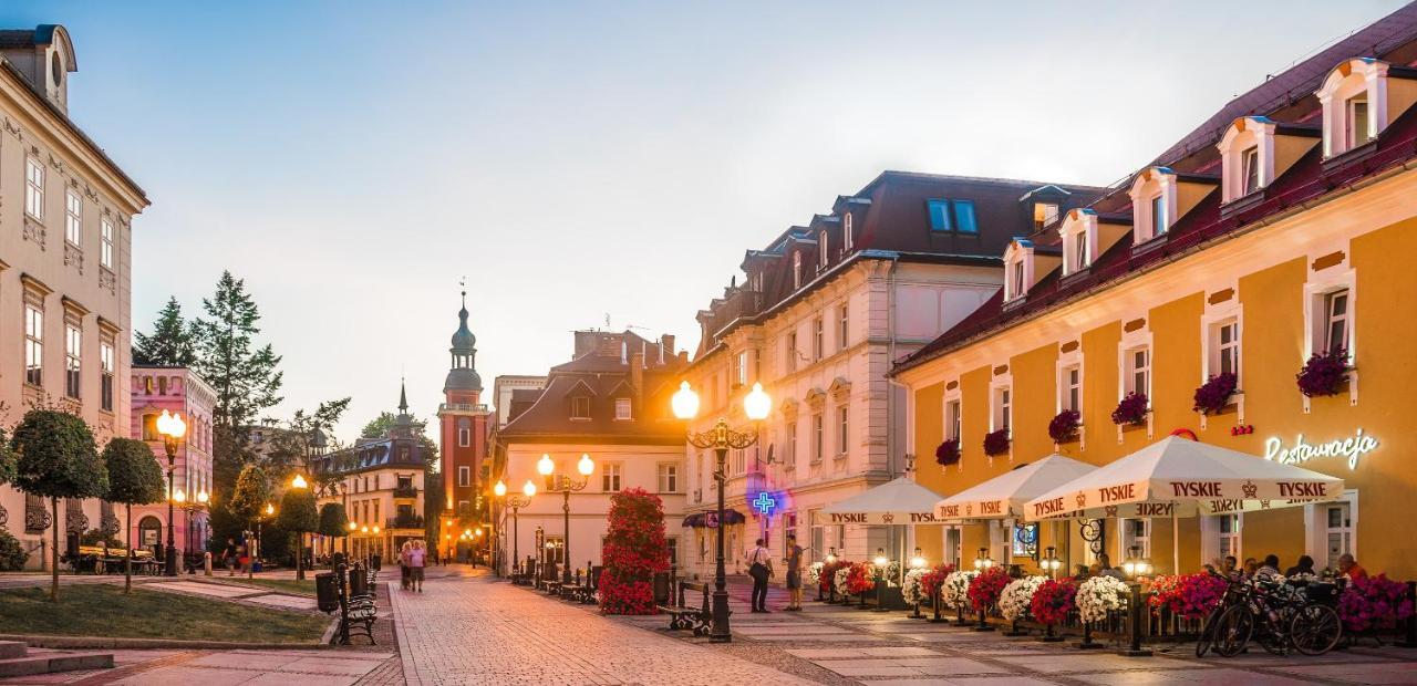 Hotel Restauracja Caspar Jelenia Góra Екстериор снимка